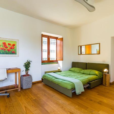 Kamyhouse Una Tranquilla Struttura Nel Verde Villa Naples Luaran gambar