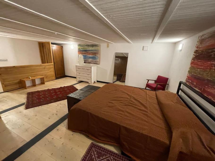 Kamyhouse Una Tranquilla Struttura Nel Verde Villa Naples Luaran gambar