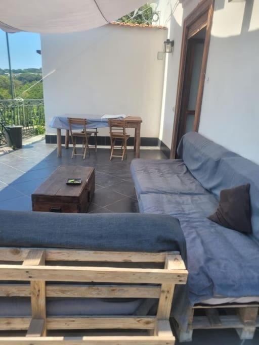 Kamyhouse Una Tranquilla Struttura Nel Verde Villa Naples Luaran gambar