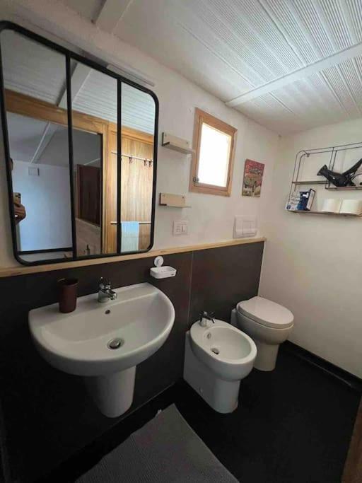 Kamyhouse Una Tranquilla Struttura Nel Verde Villa Naples Luaran gambar