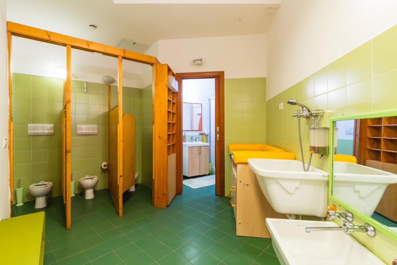 Kamyhouse Una Tranquilla Struttura Nel Verde Villa Naples Luaran gambar