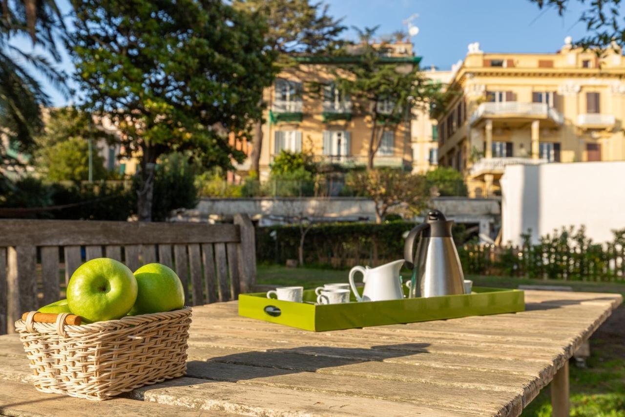 Kamyhouse Una Tranquilla Struttura Nel Verde Villa Naples Luaran gambar