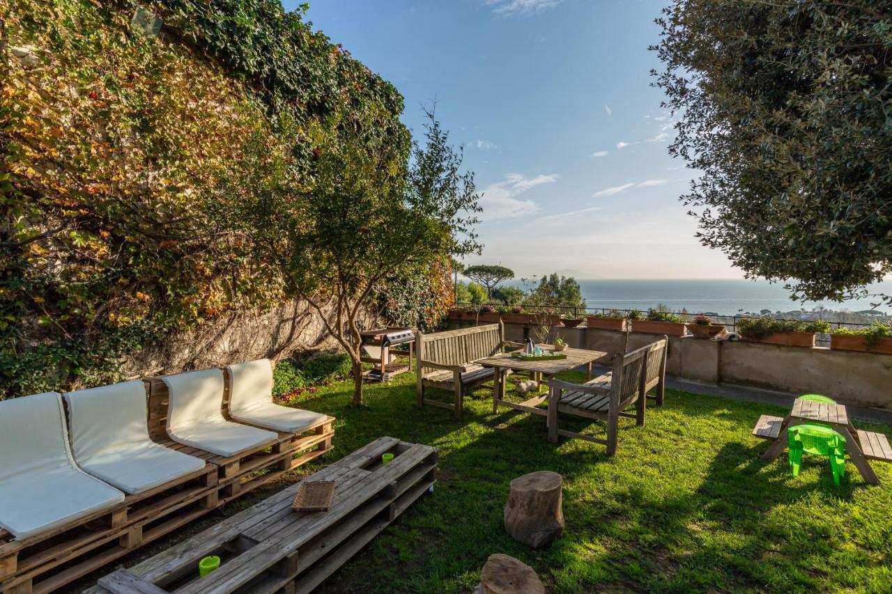 Kamyhouse Una Tranquilla Struttura Nel Verde Villa Naples Luaran gambar