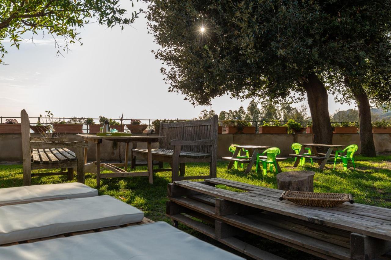Kamyhouse Una Tranquilla Struttura Nel Verde Villa Naples Luaran gambar